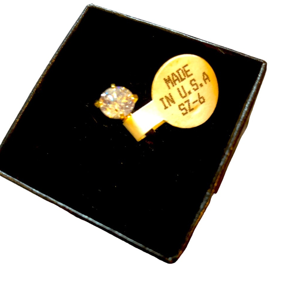 NWT LINDENWOLD SOLITAIRE RING 14K HGE Size 6 with large brilliant CZ Giftable
